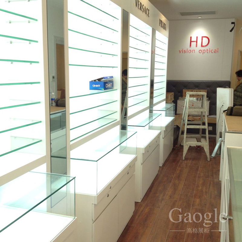 澳洲千里眼眼鏡展柜