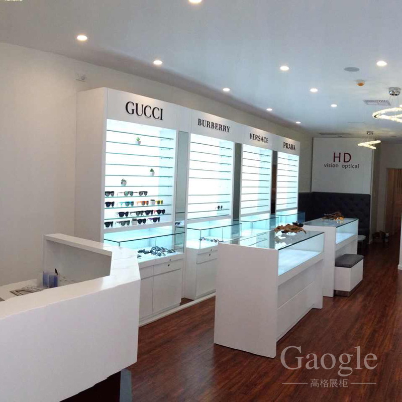 澳洲千里眼眼鏡展柜