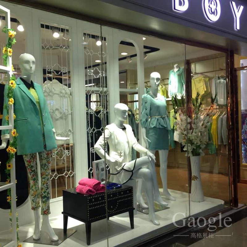 女裝櫥窗設(shè)計(jì)