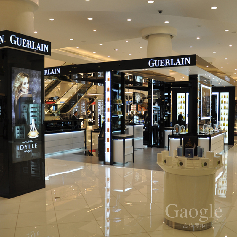 GUERLAIN化妝品展柜