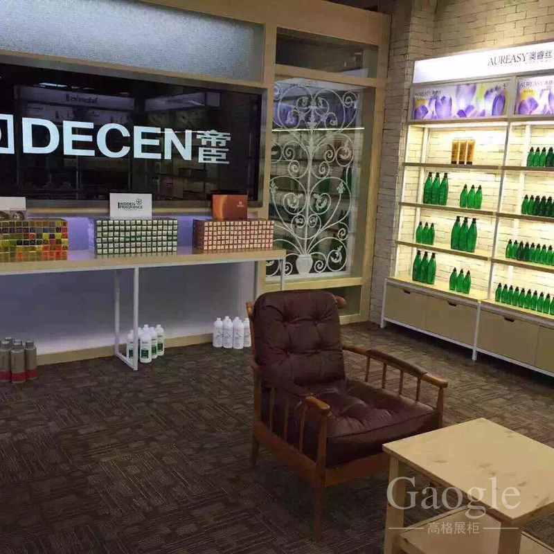 �۳����yƷչ��