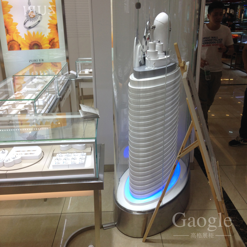 ZURI蘇瑞珠寶展柜