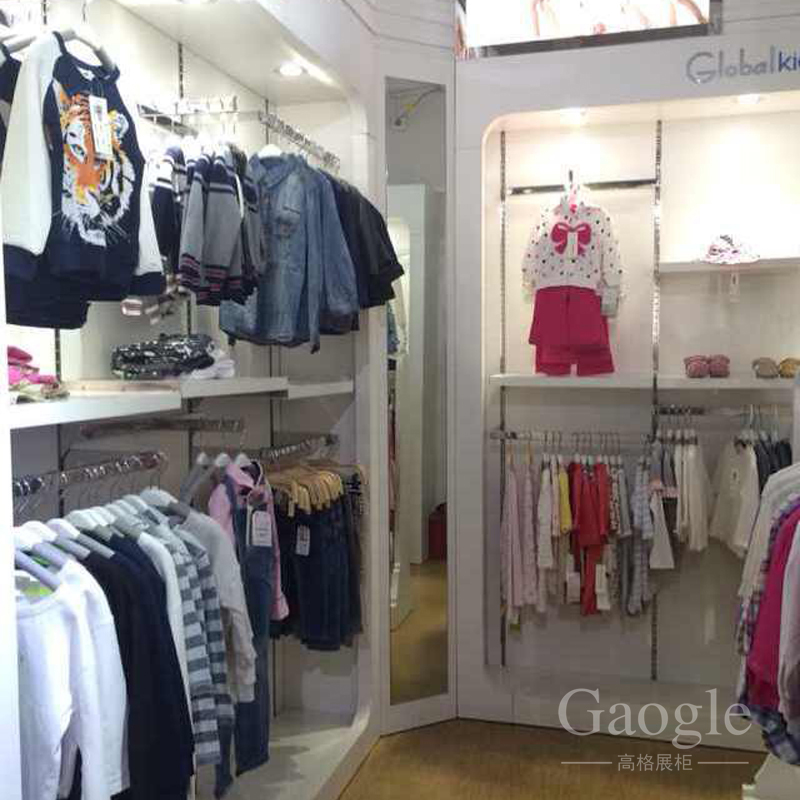 環(huán)球童裝展柜