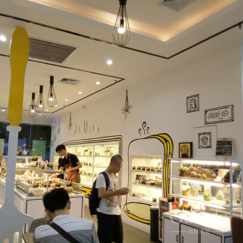 面包好了食品展柜