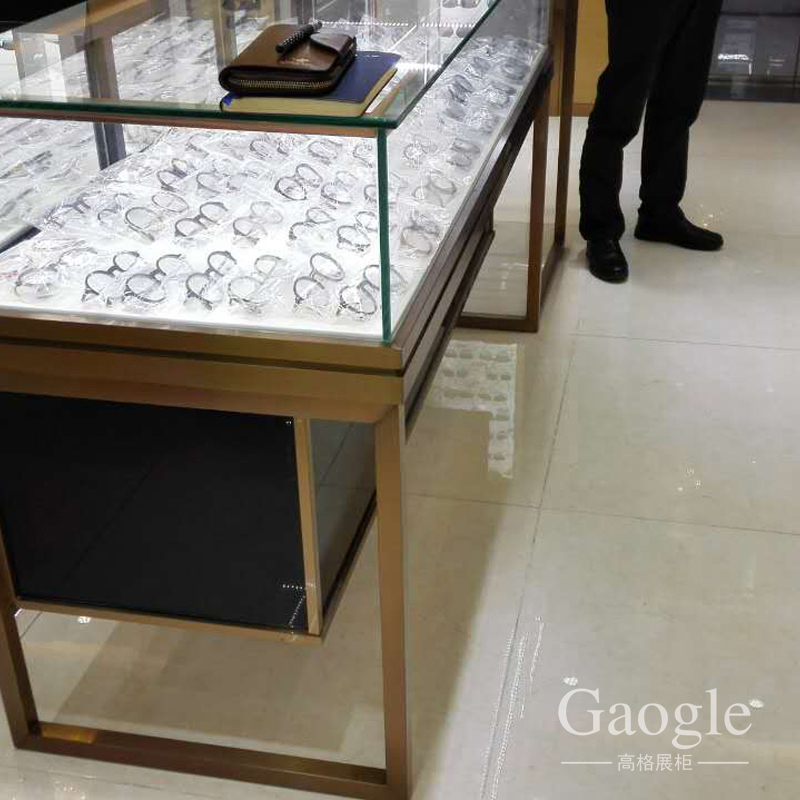 �|ݸ���Rչ��