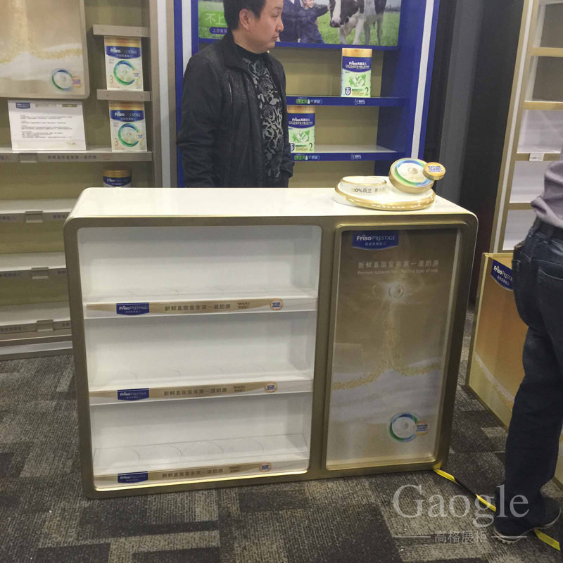 皇家美素佳兒奶粉展柜