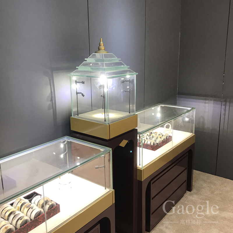 ��خ�����^չ��