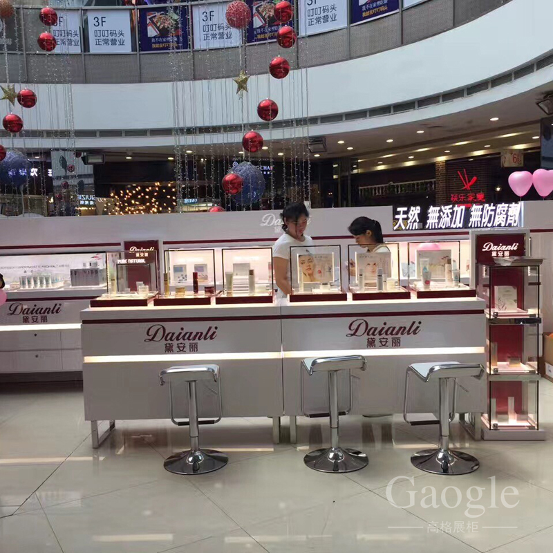 黛安麗化妝品展柜